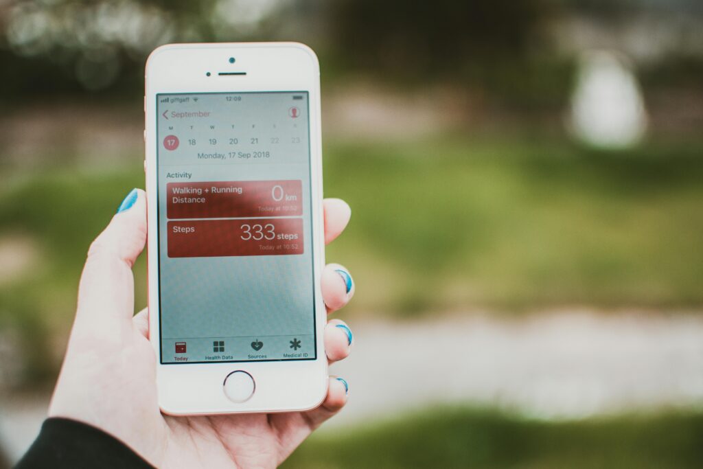 Track Steps, Stay Motivated: Easy Daily Fitness Habits