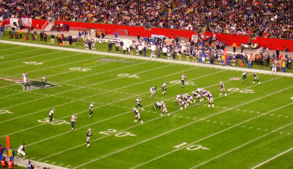 Ultimate Football Fan App: Live Updates and Analysis
