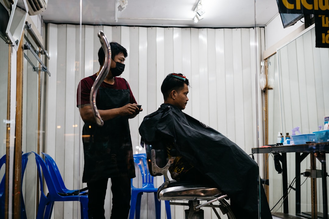 Learn to Cut Hair Online: Step-by-Step Course