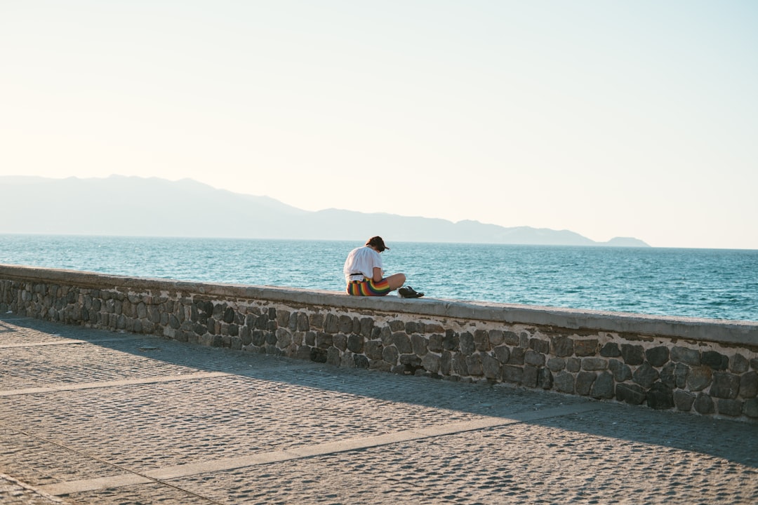 Learn Relaxing Music Online: Techniques, Sources, Benefits